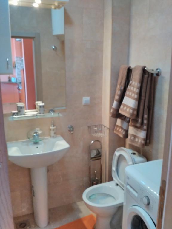 Apartment Sea Space Dobra Voda Bagian luar foto