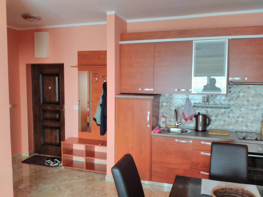 Apartment Sea Space Dobra Voda Bagian luar foto