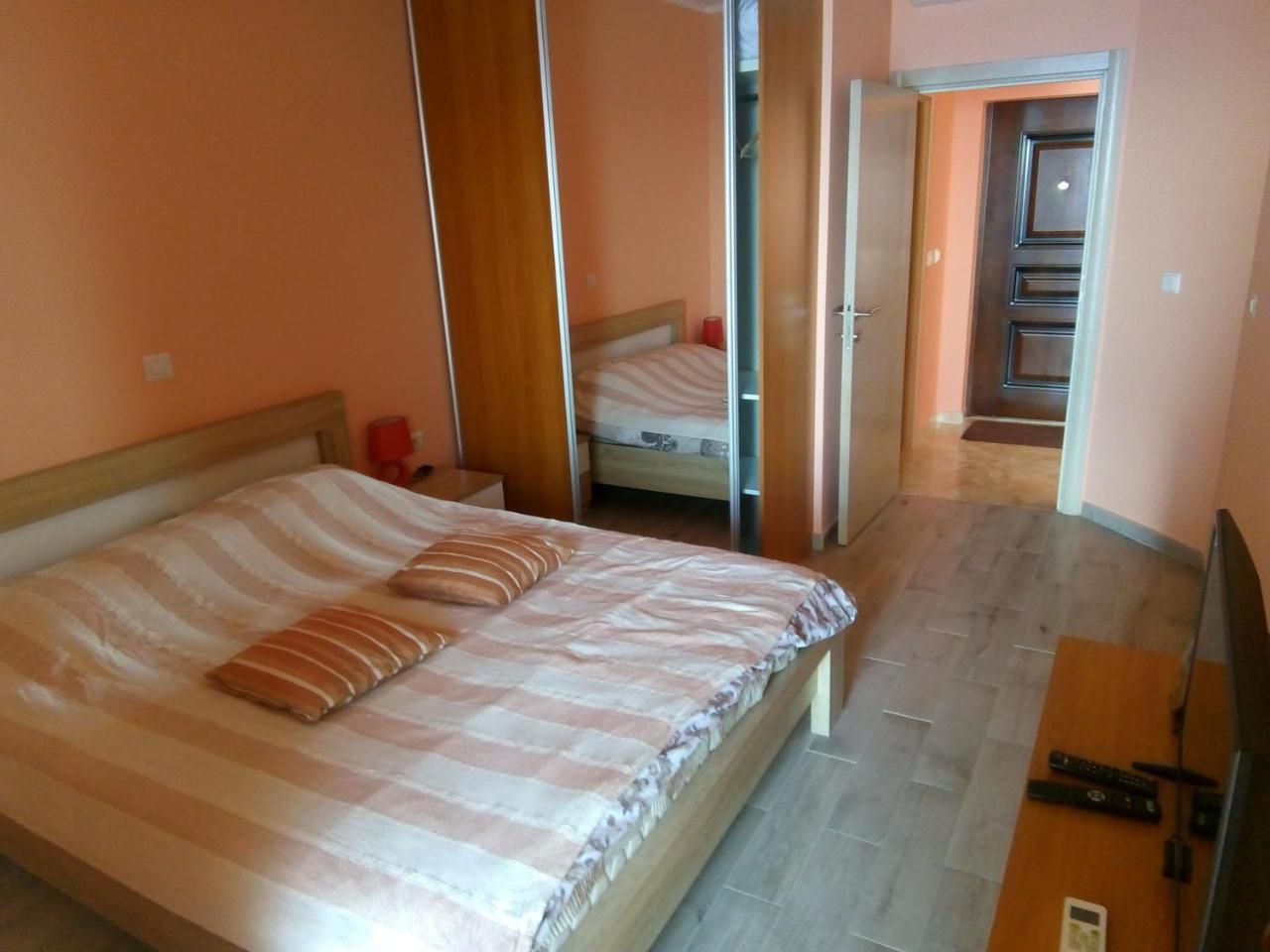 Apartment Sea Space Dobra Voda Bagian luar foto