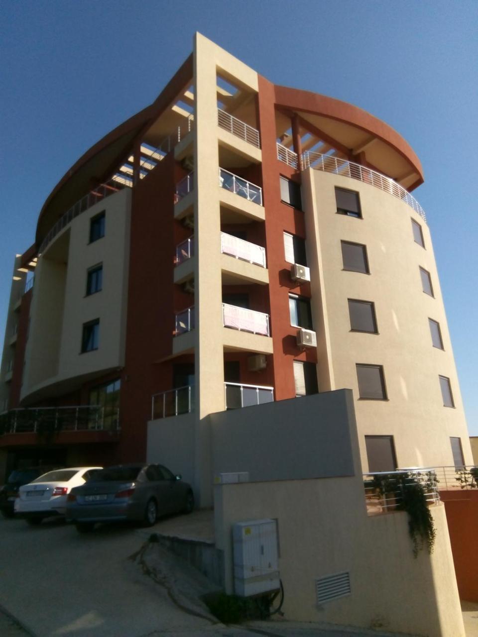 Apartment Sea Space Dobra Voda Bagian luar foto